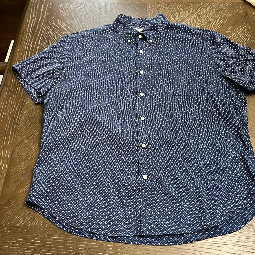 J.Crew navy blue small print shirt sleeve button down shirt Size XL